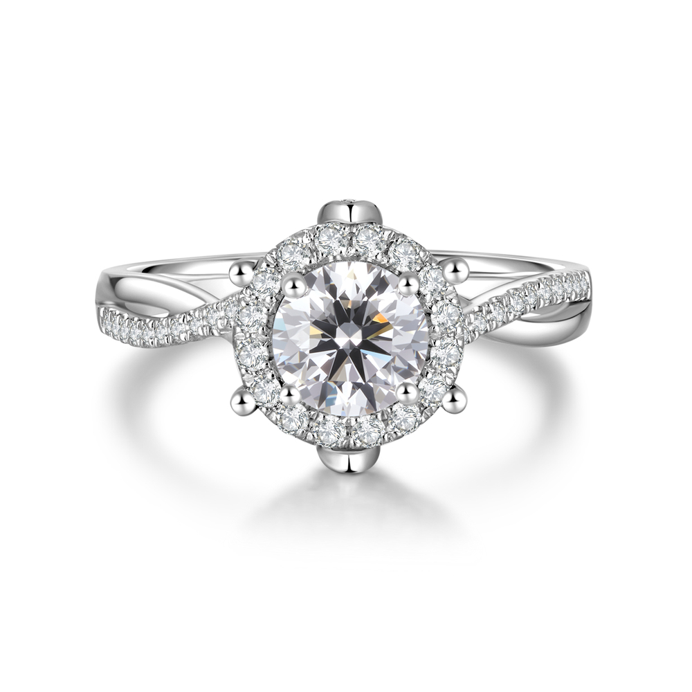 Pt950 Diamond Halo Ring | 0.63 ct D-E Color VVS Clarity Twisted Band