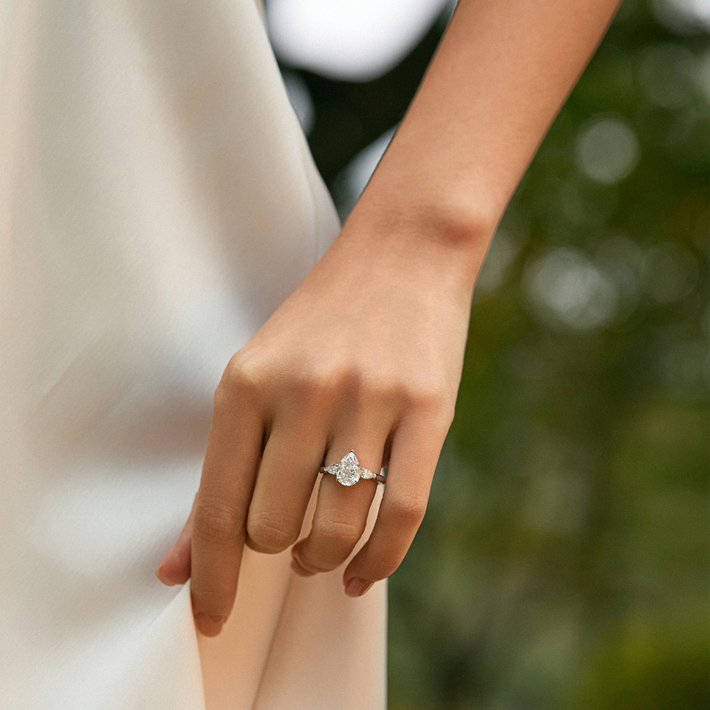 Platinum Pear Three-Stone Ring | 2.50Ct D-E Color VS | 2.86Ct Total Weight