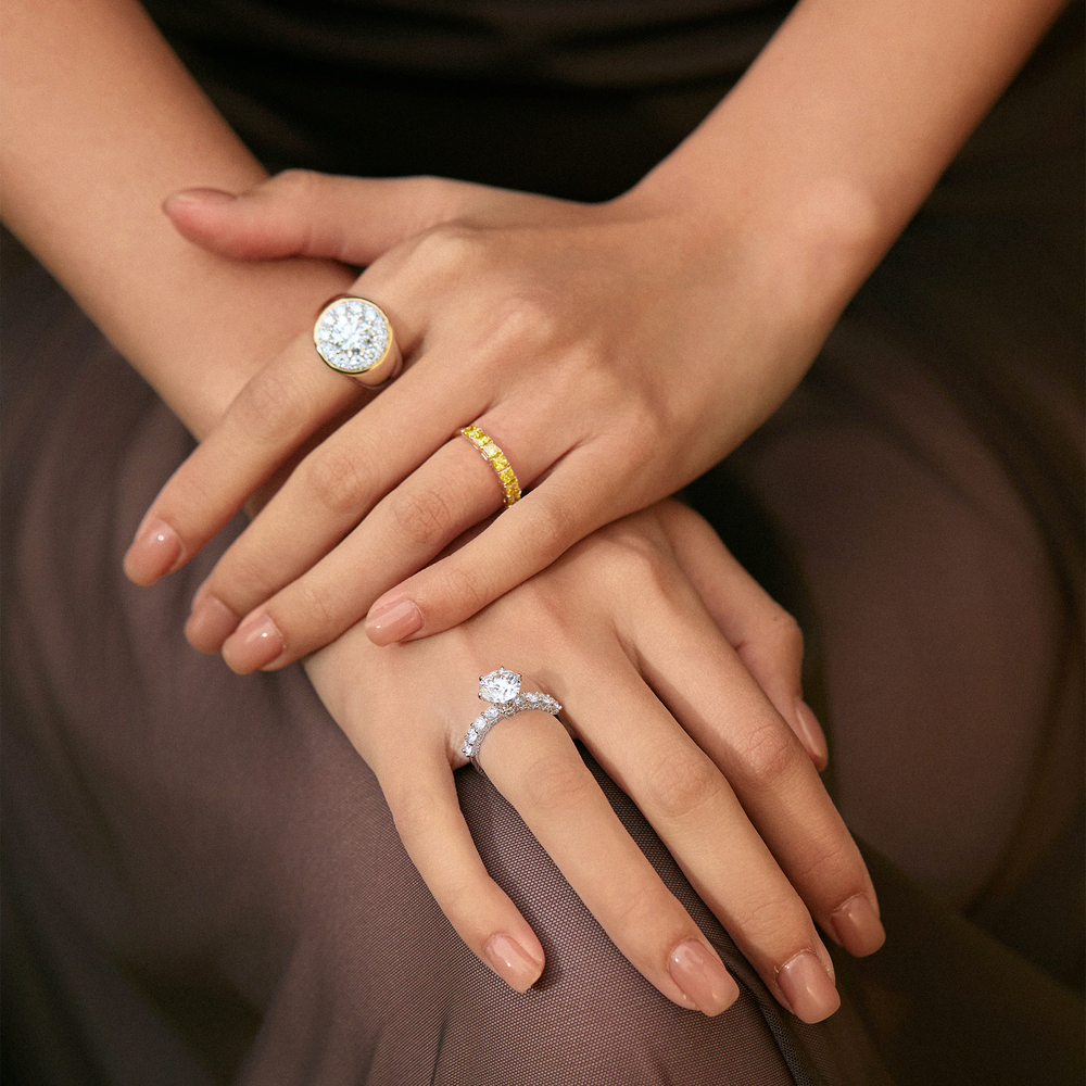 3.091 ct. tw. Luxury Diamond Ring | 2.01ct D-E Center Stone, 18K Yellow Gold Bold Unisex Band