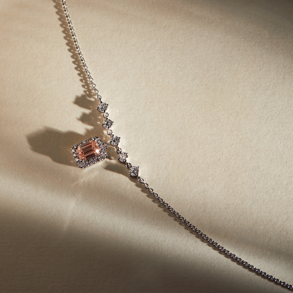 18K White Gold 0.85 ct. tw. Emerald-Cut Pink Diamond Pendant (VS Clarity)