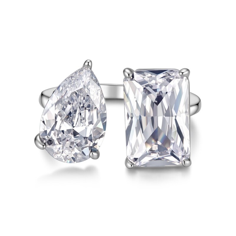 Emerald & Pear-Cut Toi et Moi Lab-Grown Diamond Ring